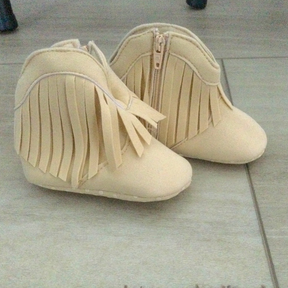 Soft sole baby boots